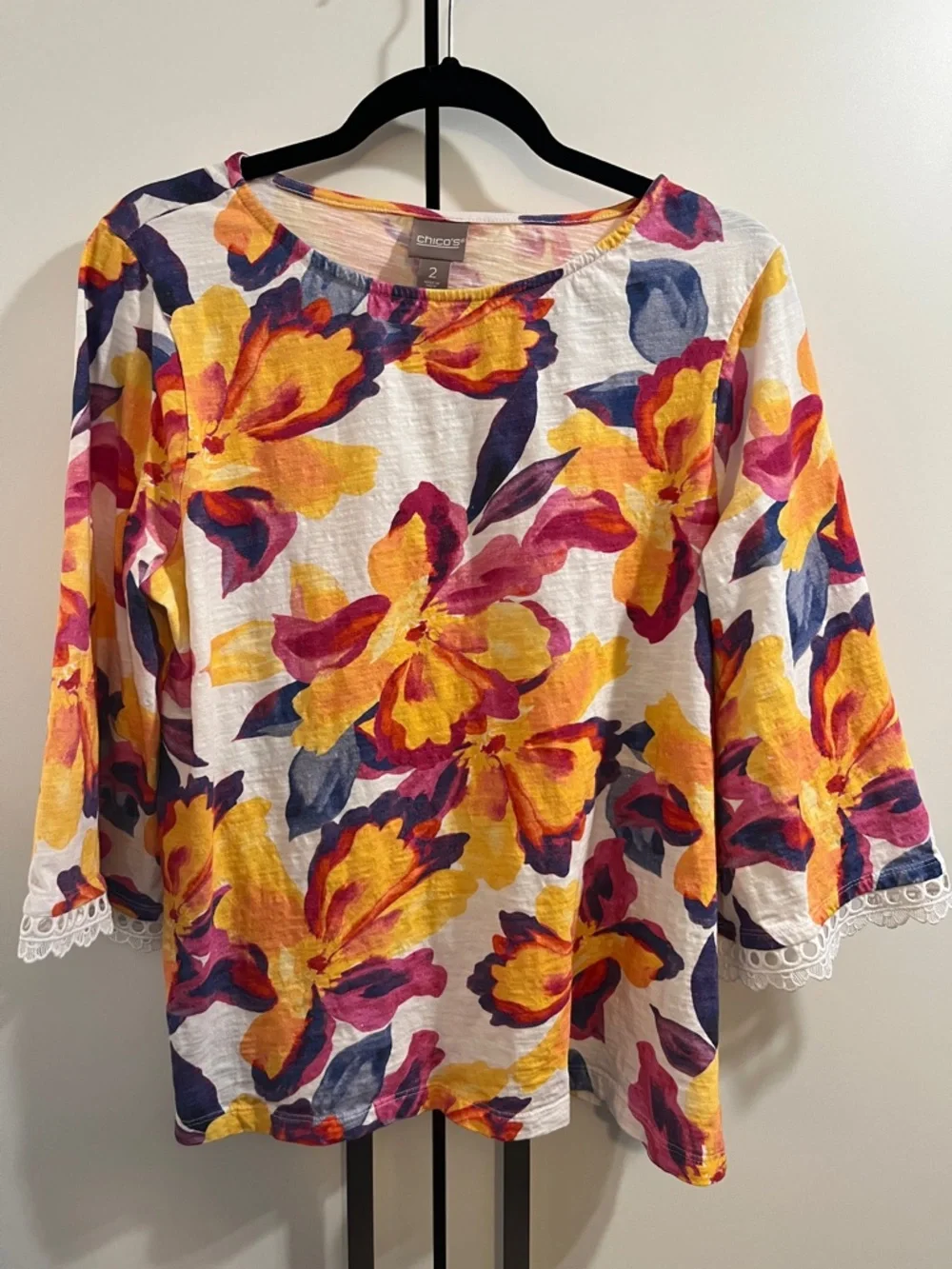 Chico’s Floral Cotton Blouse 3/4 lace sleeves Large - Picture 1 of 1